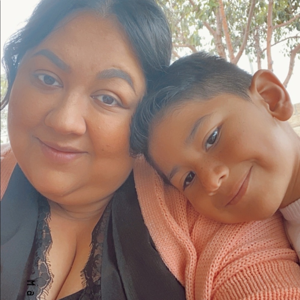 Meet your Posher, Valeria